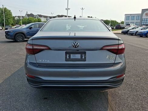Used 2023 Volkswagen Jetta SE w/ Black Wheel Package FWD image 7
