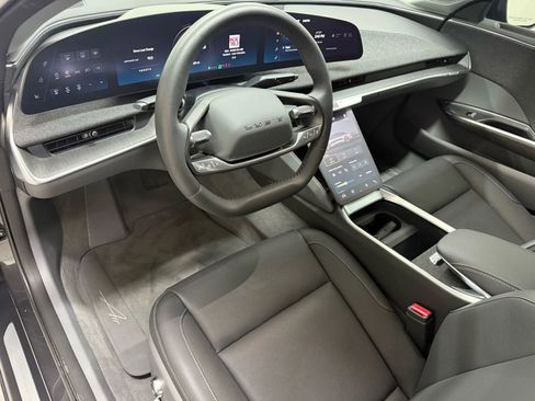 Used 2025 Lucid Air Touring image 11