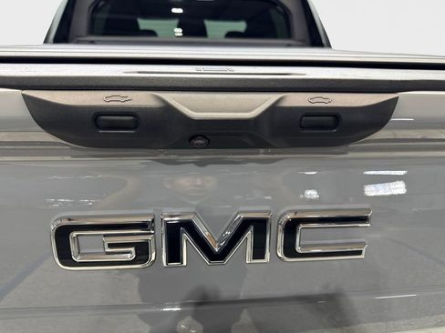 Used 2024 GMC Sierra EV Denali AWD/4WD image 20