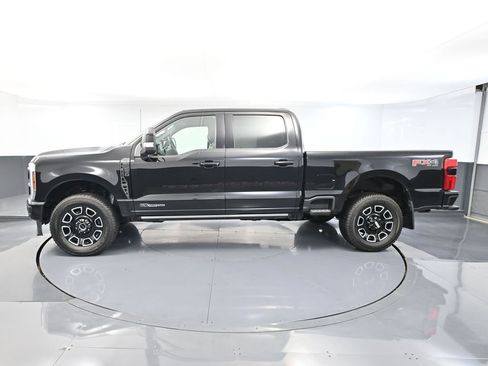 Used 2025 Ford F250 Platinum image 10