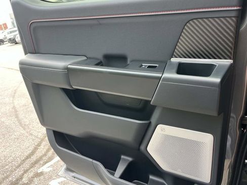 Used 2025 Ford F150 Raptor AWD/4WD image 23