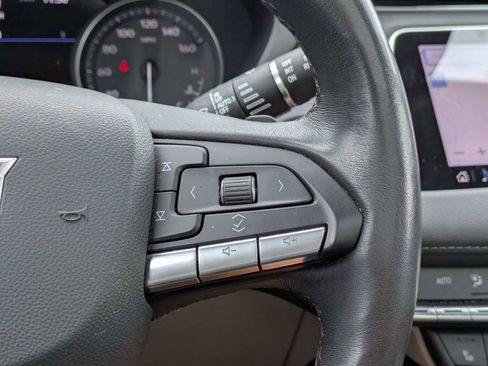 Used 2023 Cadillac XT4 Premium Luxury w/ Technology Package FWD image 29
