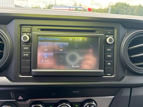 Used 2019 Toyota Tacoma SR w/ SR Convenience Package AWD/4WD image 24