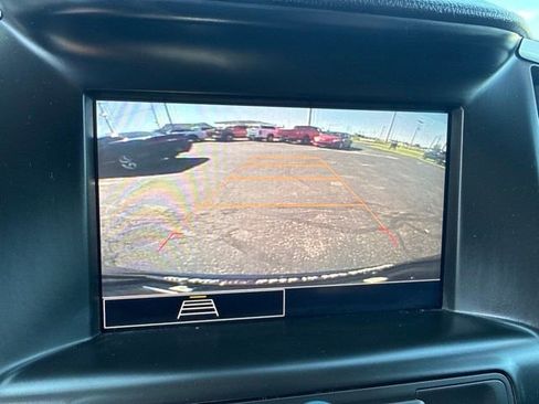 Used 2023 GMC Terrain SLE w/ LPO, Floor Liner Package FWD image 22