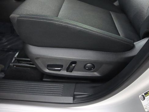 Used 2024 Nissan Rogue SV image 29