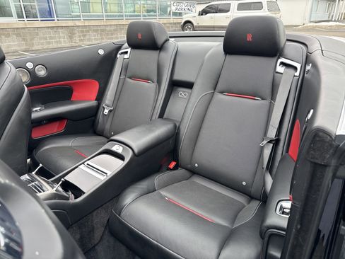 Used 2018 Rolls-Royce Dawn RWD image 63
