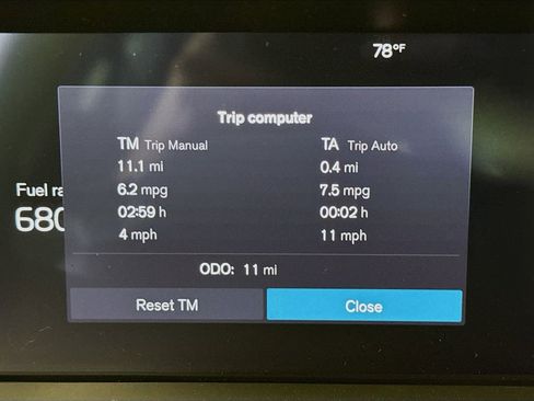 New 2026 Volvo XC60 B5 Plus w/ Protection Package AWD/4WD image 12