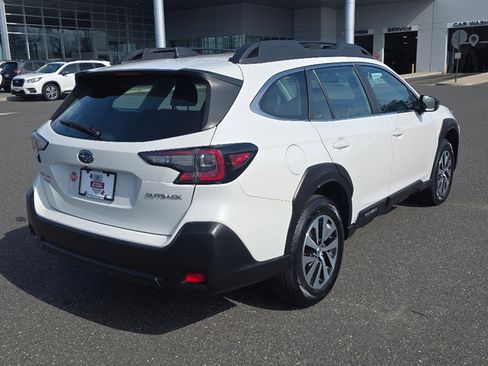 Certified 2023 Subaru Outback 2.5i image 16
