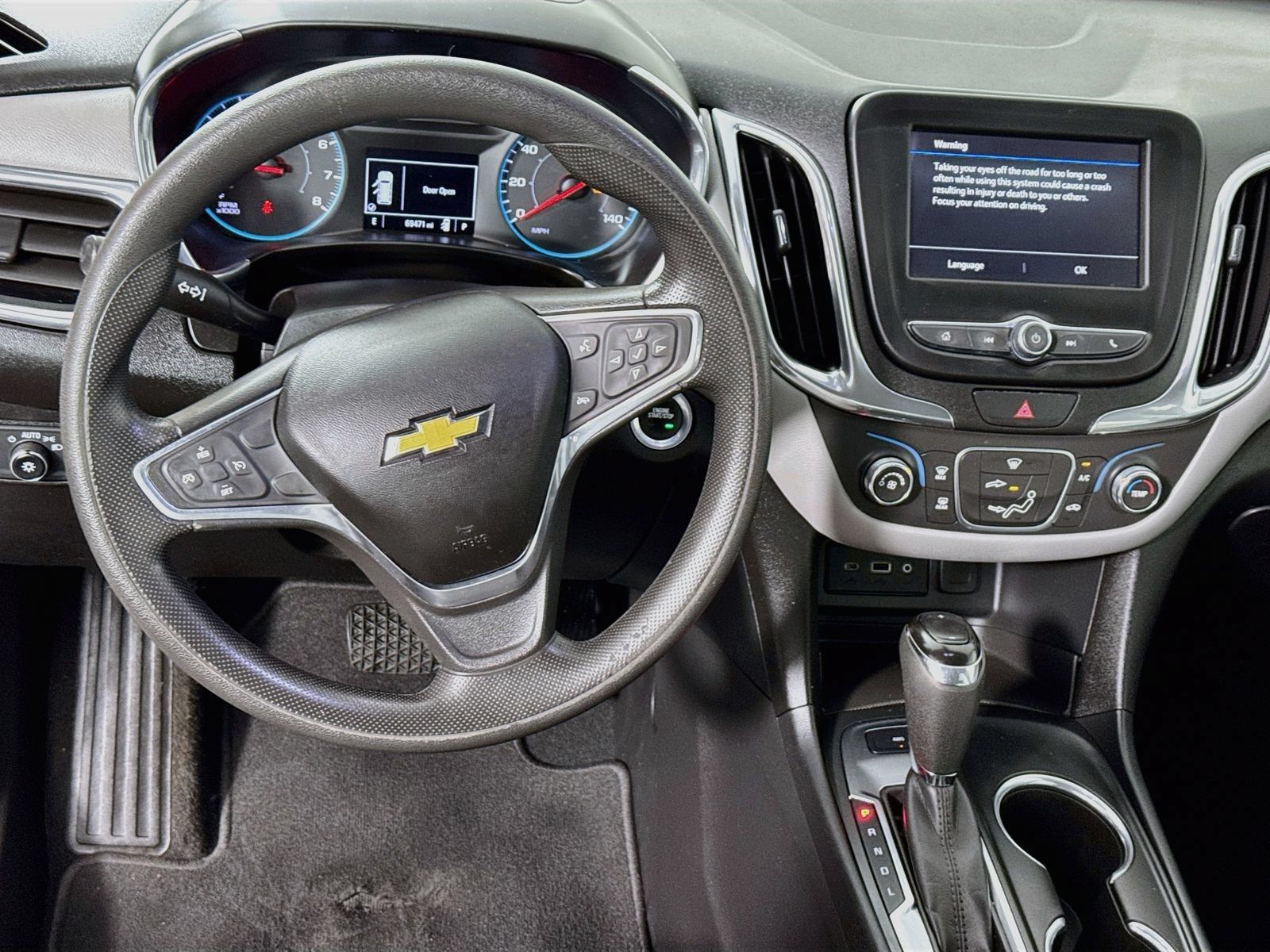 Used 2019 Chevrolet Equinox LS AWD/4WD image 17