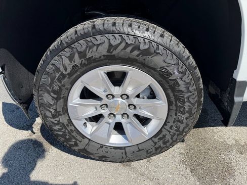 Used 2026 Chevrolet Silverado 1500 W/T w/ WT Value Package AWD/4WD image 16