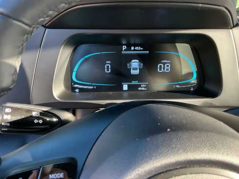 Certified 2025 Hyundai Elantra Sport image 10