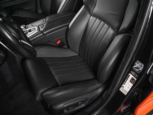 Used 2014 BMW M5 RWD image 72