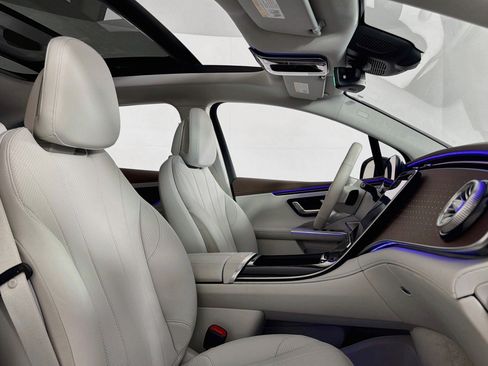 Certified 2023 Mercedes-Benz EQE 350+ SUV image 7