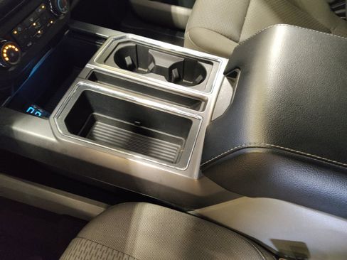 Used 2018 Ford F150 XLT w/ Equipment Group 302A Luxury AWD/4WD image 26
