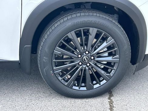 New 2026 Nissan Pathfinder SL w/ SL Premium Package AWD/4WD image 9