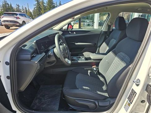 New 2026 Kia K5 LXS FWD image 18