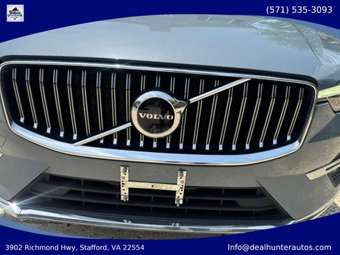 Used 2023 Volvo XC60 B5 Plus FWD image 11