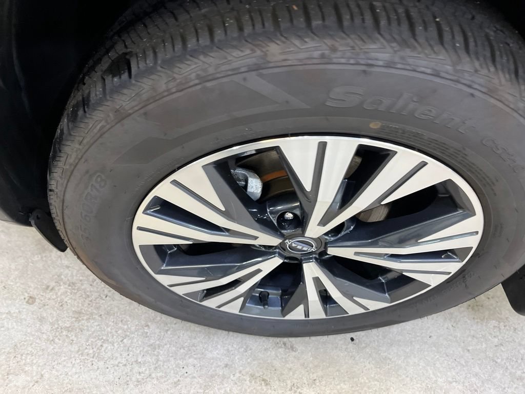 Used 2023 Nissan Rogue SV AWD/4WD image 10