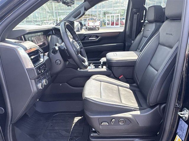 Certified 2026 GMC Yukon XL Denali w/ Denali Reserve Package AWD/4WD image 20