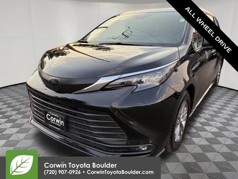 Used 2025 Toyota Sienna XLE w/ XLE Plus Package AWD/4WD image 3