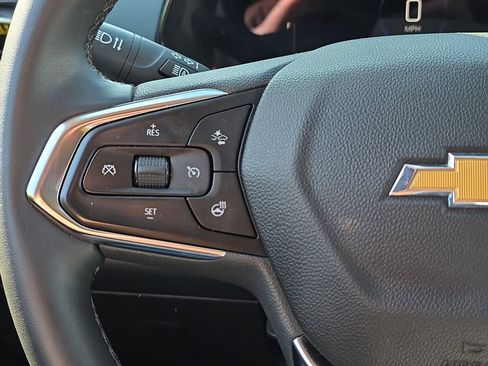 Used 2024 Chevrolet Trax LT w/ Driver Confidence Package FWD image 19
