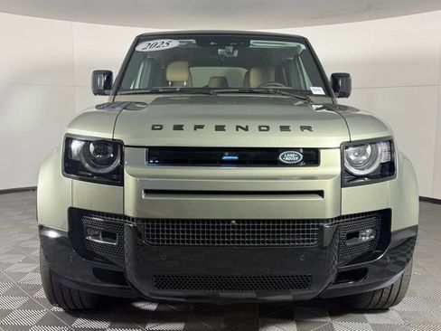 Certified 2025 Land Rover Defender 110 X-Dynamic SE image 11