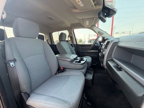 Used 2018 RAM 3500 Tradesman w/ Chrome Appearance Group AWD/4WD image 8