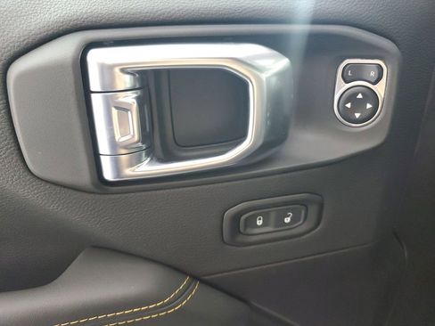 New 2025 Jeep Wrangler Sahara image 28