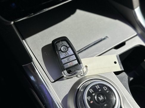 Used 2021 Ford Explorer Platinum w/ Equipment Group 601A image 38