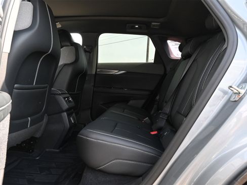 New 2026 Cadillac Optiq Sport 1 image 20