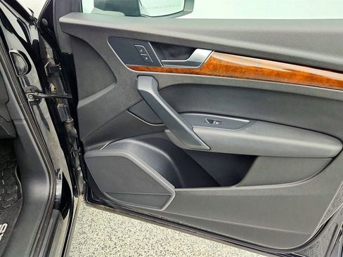 Used 2018 Audi Q5 2.0T Premium image 27