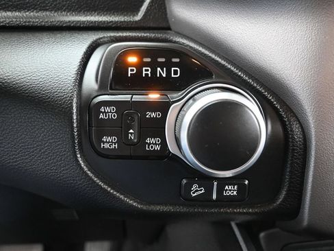 Used 2019 RAM 1500 Big Horn AWD/4WD image 25
