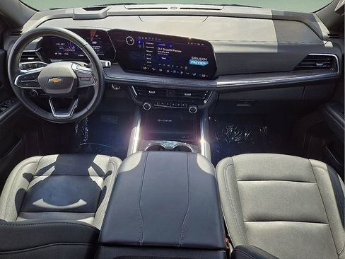 Used 2025 Chevrolet Tahoe LT image 17