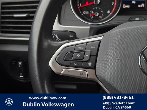 Certified 2021 Volkswagen Atlas SE w/ Panoramic Sunroof Package image 24