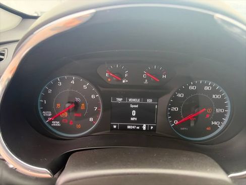 Used 2018 Chevrolet Malibu LT FWD image 20