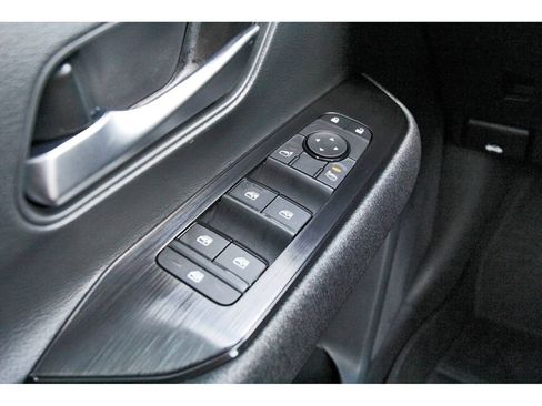 New 2026 Nissan Kicks SV w/ Charging Package FWD image 15