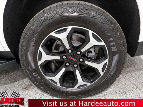 Used 2025 GMC Yukon AT4 w/ Premium Trailering Package image 10