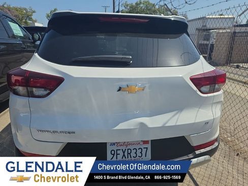 Certified 2023 Chevrolet TrailBlazer LT w/ Convenience Package FWD image 6