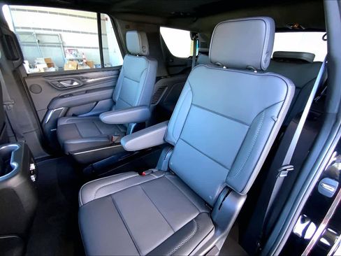 Used 2024 GMC Yukon Denali w/ Max Trailering Package image 21