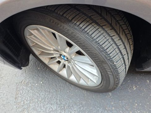 Used 2012 BMW 535i xDrive Sedan AWD/4WD image 28