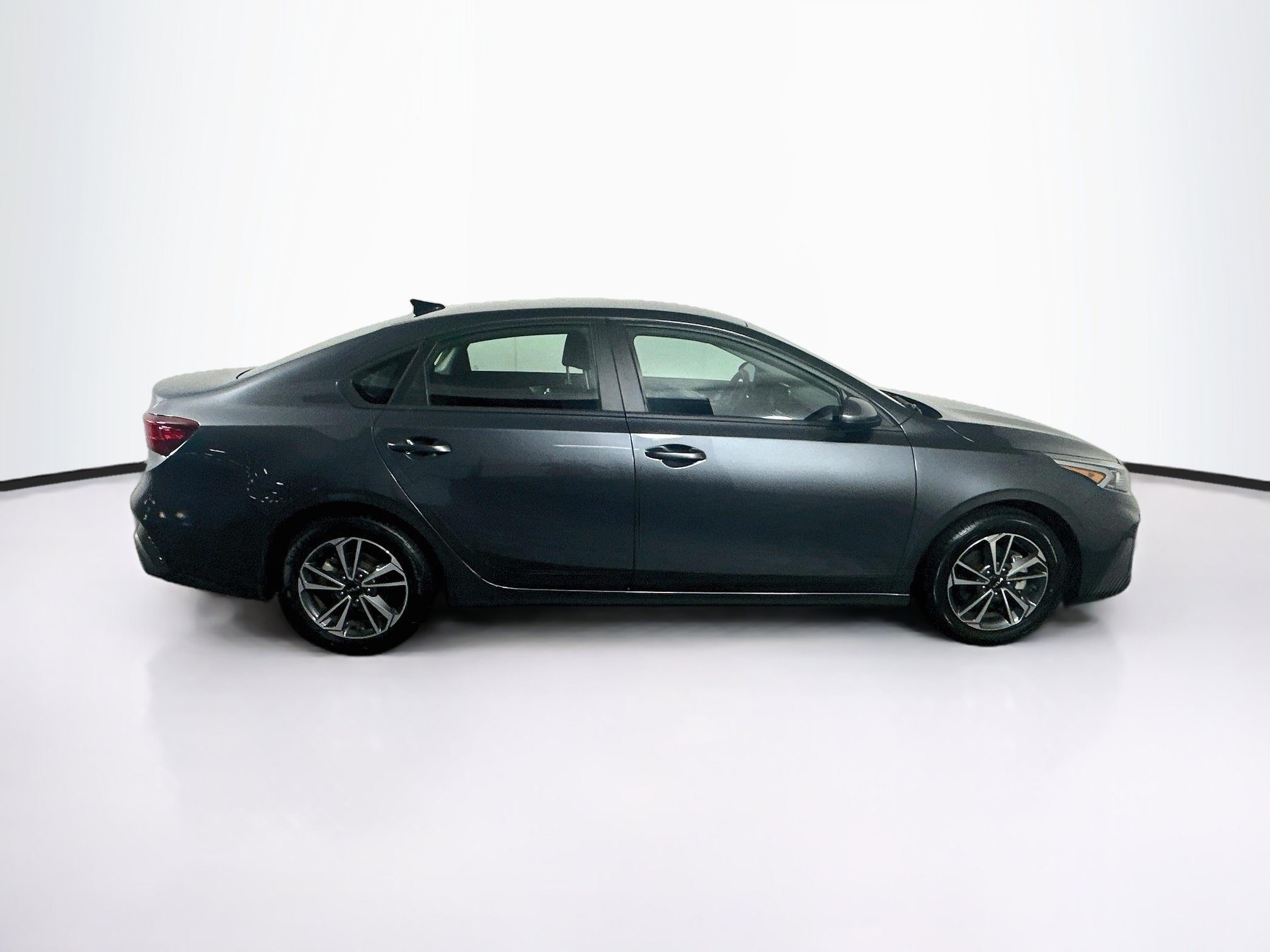 Used 2024 Kia Forte LXS FWD image 10