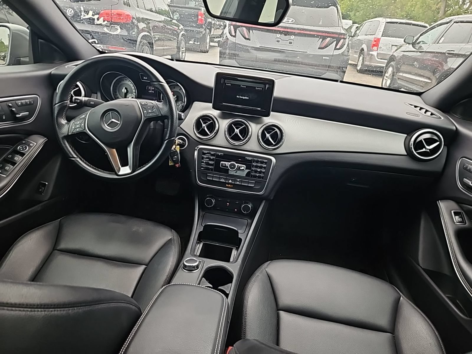 Used 2014 Mercedes-Benz CLA 250 image 7
