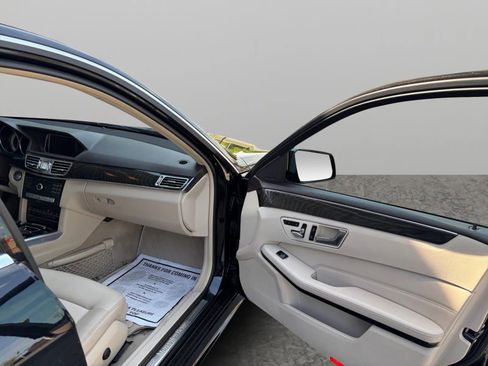 Used 2016 Mercedes-Benz E 350 4MATIC Sedan image 19