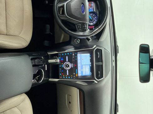 Used 2018 Ford Explorer Limited w/ Equipment Group 301A FWD image 27