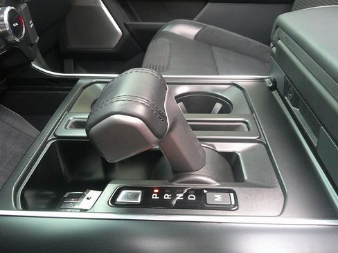 Used 2022 Ford F150 Raptor w/ Equipment Group 801A High image 16