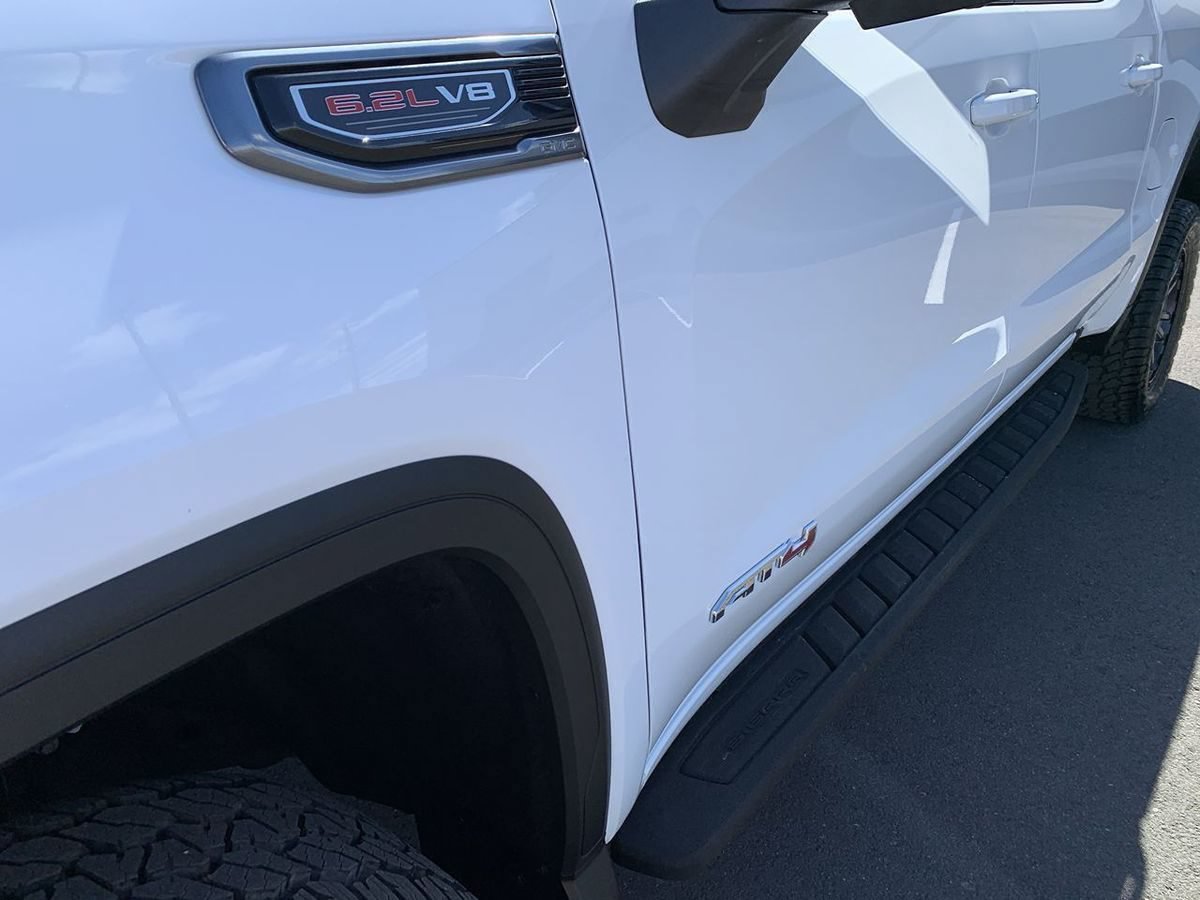 Used 2023 GMC Sierra 1500 AT4 w/ AT4 Premium Package AWD/4WD image 13