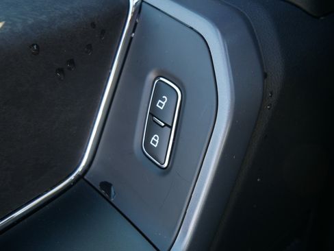 Used 2025 Ford F150 XLT w/ Equipment Group 302A MID image 27