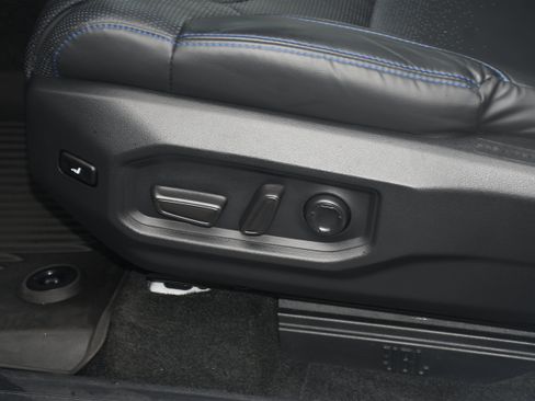 Used 2024 Toyota Sequoia Platinum AWD/4WD image 9