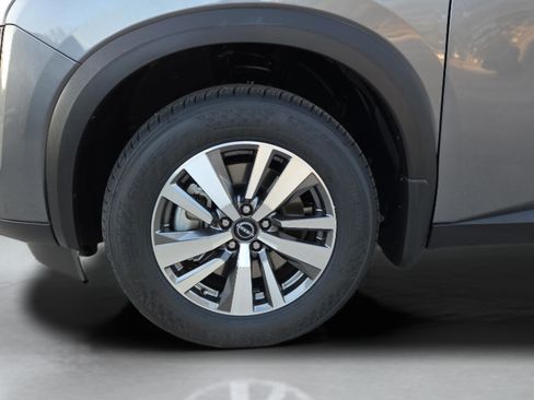 New 2026 Nissan Pathfinder SL FWD image 10