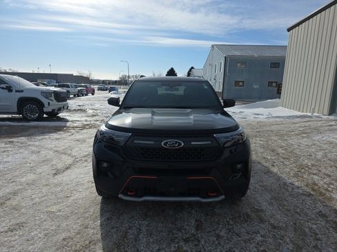 Used 2022 Ford Explorer Timberline image 2